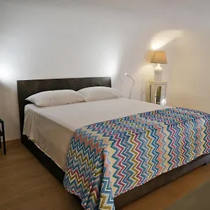 https://la-petite-suite.taorminaitalyhotels.com